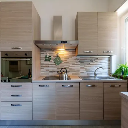 Apartman Duomo/linate Parcheggi Gratis E Tram Sotto Casa